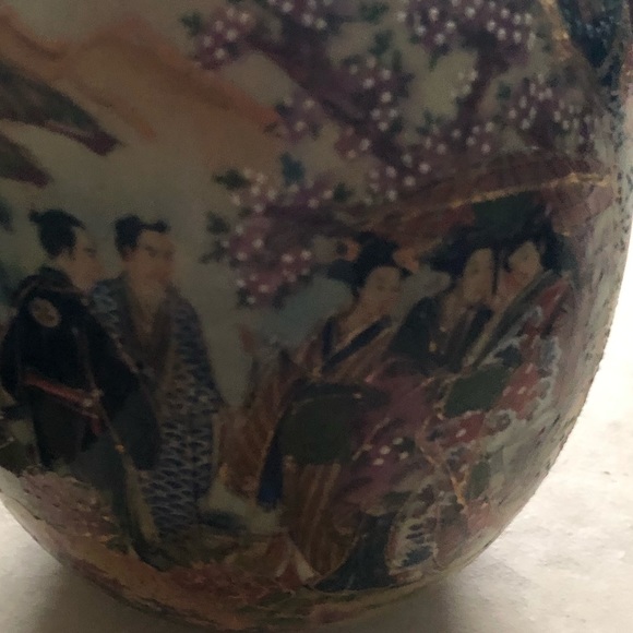 Porcelain Hand PaintedAsian Egg - Picture 5 of 8